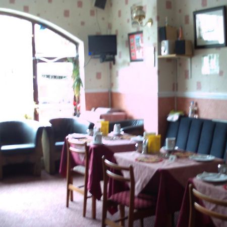 Jollies Hotel Блекпул Екстериор снимка
